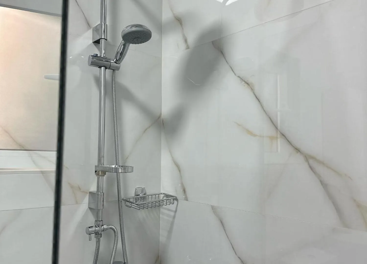 Villa Central Duplex Tirana Up To 10 Guests 2 Baths & Kitchen